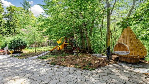 Photo 34 at 25 Bellehaven Crescent, Scarborough Village, Toronto