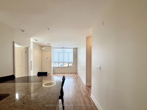 Photo 6 at 418 - 2396 Major MacKenzie Drive W, Maple, Vaughan