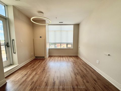 Photo 12 at 418 - 2396 Major MacKenzie Drive W, Maple, Vaughan