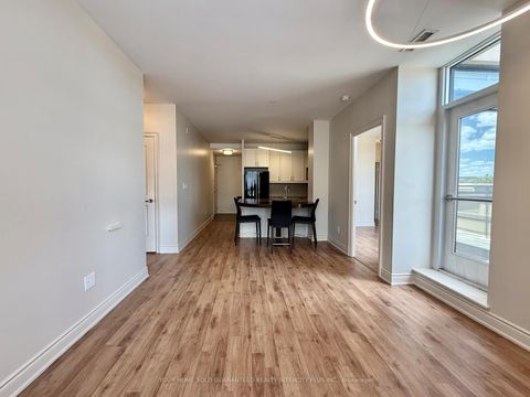Photo 14 at 418 - 2396 Major MacKenzie Drive W, Maple, Vaughan