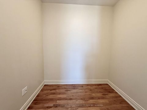 Photo 25 at 418 - 2396 Major MacKenzie Drive W, Maple, Vaughan