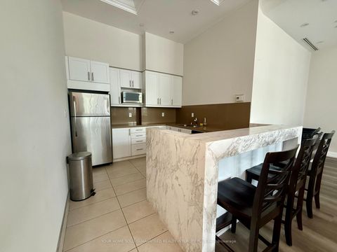 Photo 31 at 418 - 2396 Major MacKenzie Drive W, Maple, Vaughan