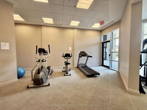 Photo 32 at 418 - 2396 Major MacKenzie Drive W, Maple, Vaughan