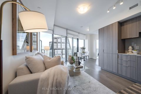 Photo 5 at 5611 - 11 Wellesley Street W, Bay Street Corridor, Toronto