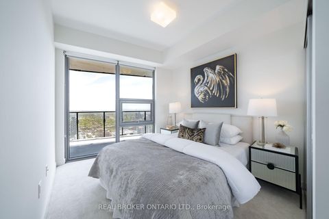 Photo 15 at 5611 - 11 Wellesley Street W, Bay Street Corridor, Toronto