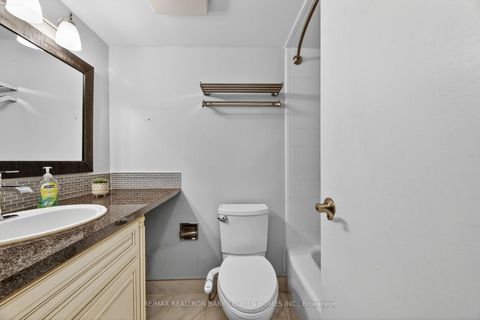Photo 15 at 304 - 150 Neptune Drive, Lawrence, Toronto