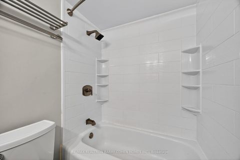 Photo 16 at 304 - 150 Neptune Drive, Lawrence, Toronto