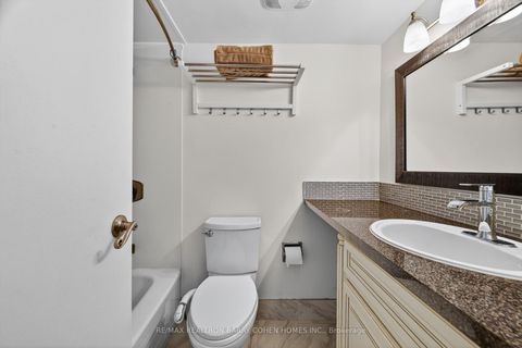 Photo 20 at 304 - 150 Neptune Drive, Lawrence, Toronto