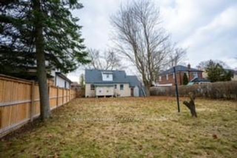 Photo 8 at 119 Wedgewood Drive, City Centre West, Toronto