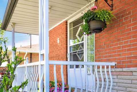 Photo 1 at 6 Faraday Drive, Woburn, Toronto
