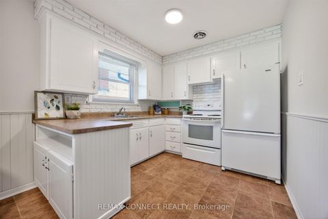 Photo 6 at 6 Faraday Drive, Woburn, Toronto