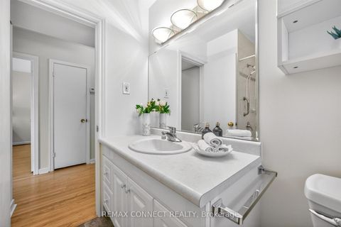 Photo 11 at 6 Faraday Drive, Woburn, Toronto