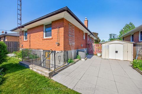 Photo 17 at 6 Faraday Drive, Woburn, Toronto