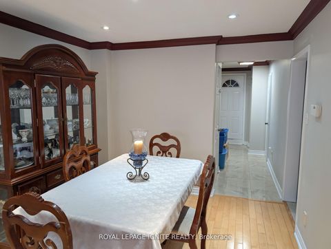 Photo 4 at 98 Chloe Crescent N, Middlefield, Markham