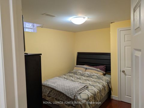 Photo 39 at 98 Chloe Crescent N, Middlefield, Markham