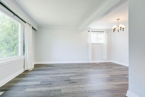 Photo 3 at 40 Japonica Road, Maryvale, Toronto