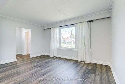Photo 5 at 40 Japonica Road, Maryvale, Toronto