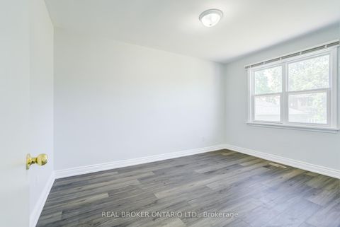 Photo 12 at 40 Japonica Road, Maryvale, Toronto