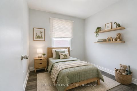 Photo 20 at 40 Japonica Road, Maryvale, Toronto