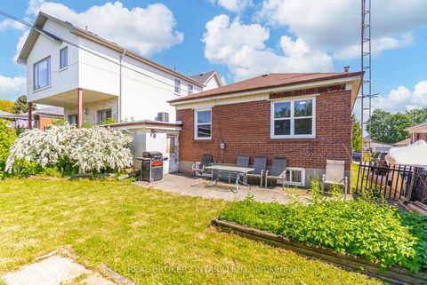 Photo 32 at 40 Japonica Road, Maryvale, Toronto