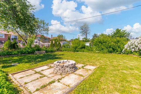 Photo 33 at 40 Japonica Road, Maryvale, Toronto