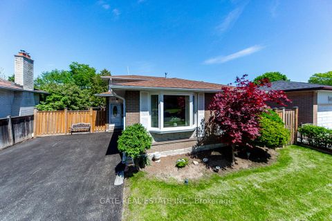 Photo 2 at 89 Amberjack Boulevard, Woburn, Toronto