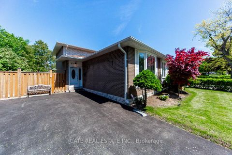 Photo 3 at 89 Amberjack Boulevard, Woburn, Toronto