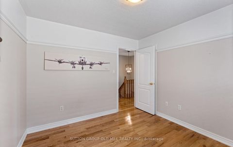 Photo 23 at 201 Vellore Park Avenue, Vellore Village, Vaughan