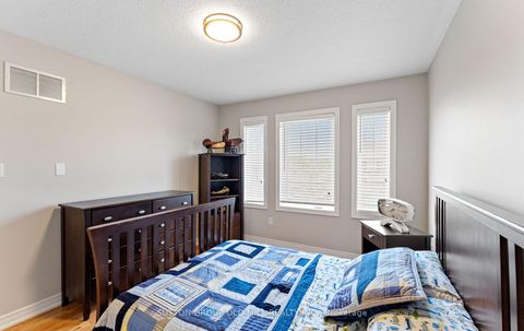 Photo 25 at 201 Vellore Park Avenue, Vellore Village, Vaughan
