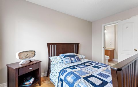 Photo 26 at 201 Vellore Park Avenue, Vellore Village, Vaughan