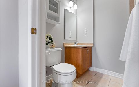 Photo 27 at 201 Vellore Park Avenue, Vellore Village, Vaughan