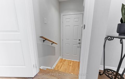 Photo 30 at 201 Vellore Park Avenue, Vellore Village, Vaughan