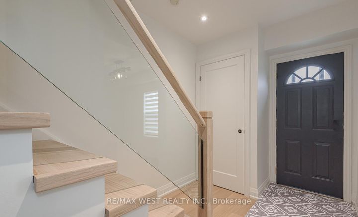 Photo 2 at 67 - 900 Central Park Drive, Northgate, Brampton