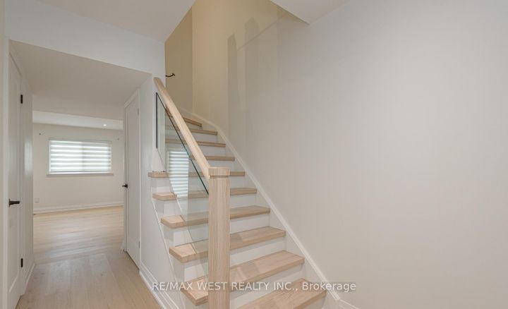 Photo 4 at 67 - 900 Central Park Drive, Northgate, Brampton