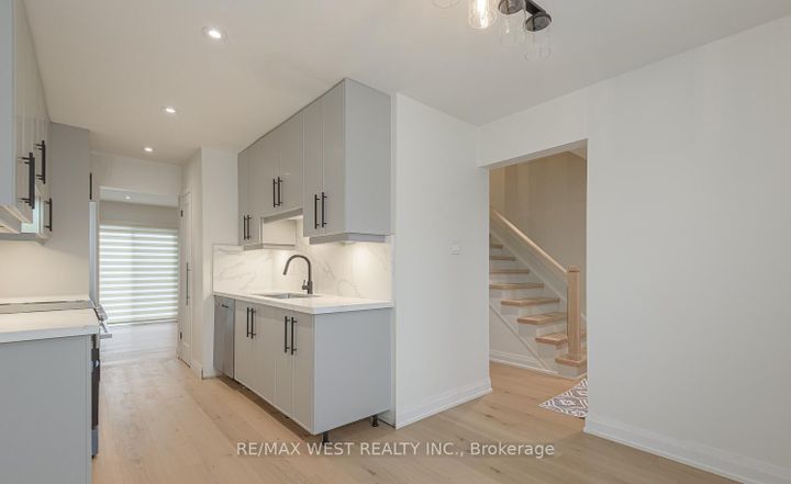Photo 7 at 67 - 900 Central Park Drive, Northgate, Brampton