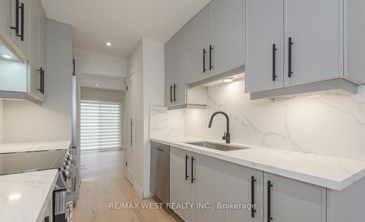 Photo 9 at 67 - 900 Central Park Drive, Northgate, Brampton