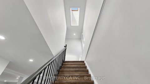 Photo 19 at 32 Hodgins Avenue, Keswick South, Georgina