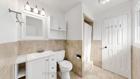 Photo 24 at 32 Hodgins Avenue, Keswick South, Georgina