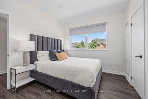 Photo 14 at 103 - 2300 St Clair Avenue W, Junction Area, Toronto