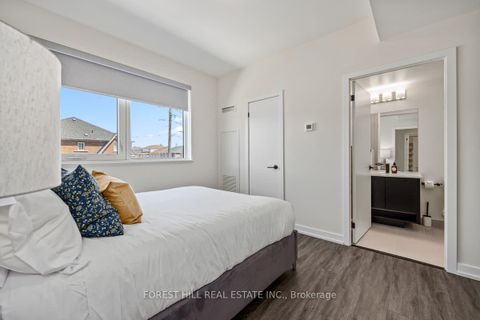 Photo 15 at 103 - 2300 St Clair Avenue W, Junction Area, Toronto