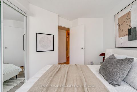 Photo 7 at 1007 - 650 Queens Quay W, Waterfront Communities C1, Toronto