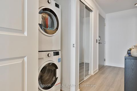Photo 17 at 1002 - 30 Upper Mall Way, Brownridge, Vaughan
