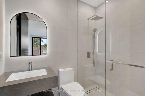 Photo 32 at 487 Coldstream Avenue, Nortown, Toronto