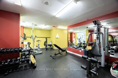 Photo 18 at 704 - 812 Lansdowne Avenue, Junction, Toronto
