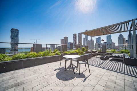 Photo 2 at 112 - 121 Lower Sherbourne Street, Waterfront Communities C8, Toronto