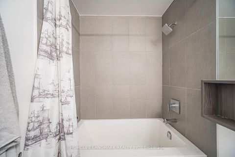 Photo 17 at 112 - 121 Lower Sherbourne Street, Waterfront Communities C8, Toronto