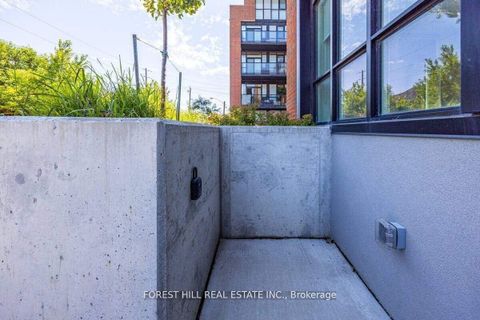 Photo 32 at 101 - 2300 St Clair Avenue W, Junction Area, Toronto