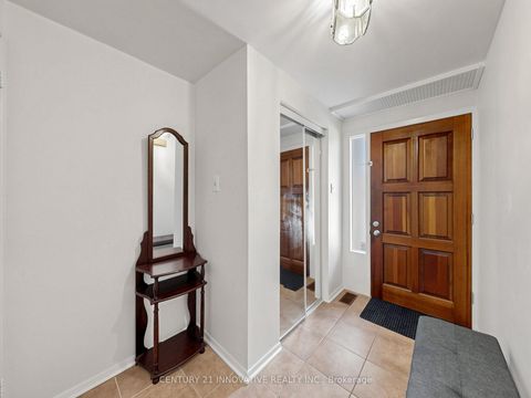 Photo 32 at 28 - 2020 Pharmacy Avenue, L'Amoreaux, Toronto