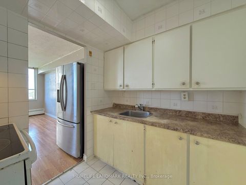 Photo 16 at 506 - 200 Lotherton Pathway, Glen Park, Toronto
