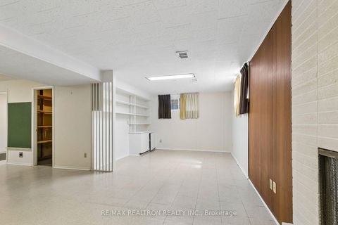 Photo 21 at 25 Groveland Crescent, Donalda, Toronto